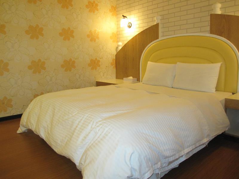 Golden Phoenix Hotel Kaohsiung Buitenkant foto