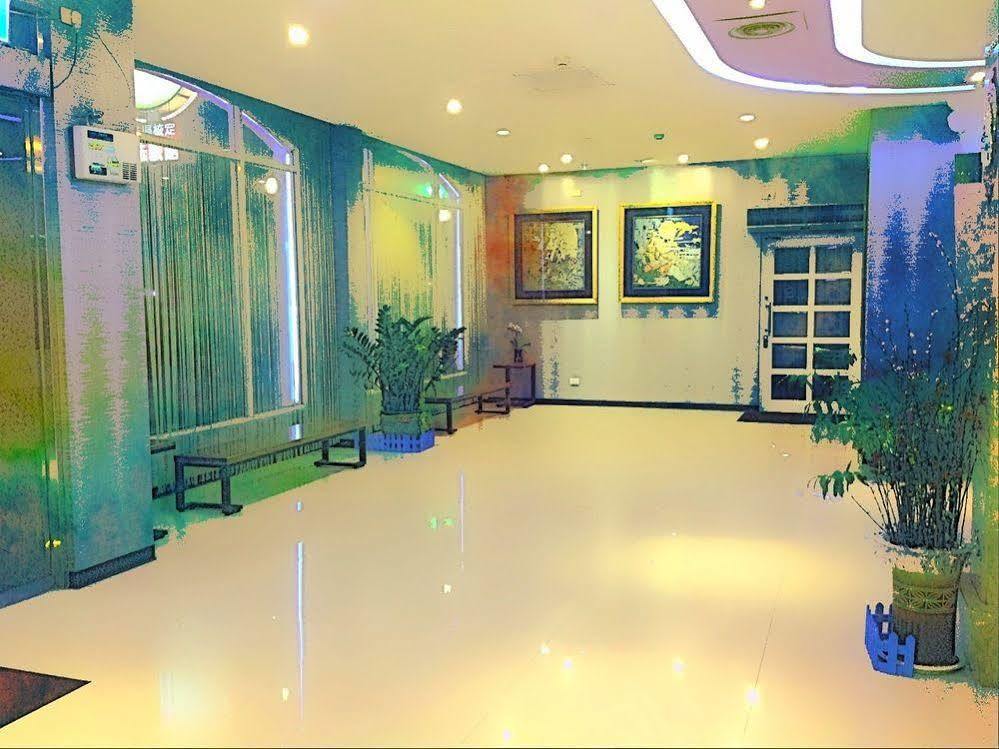 Golden Phoenix Hotel Kaohsiung Buitenkant foto